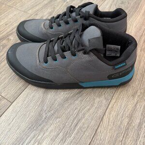 Shimano GF4 Women's Mountain Bike Shoes Flats Size 40
